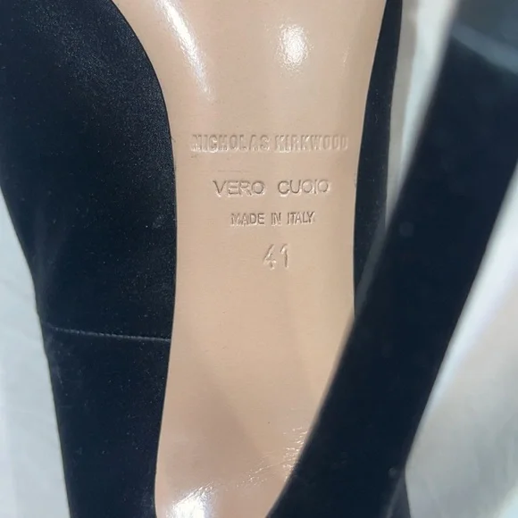 NWOT Nicholas Kirkwood stunning satin heels with pearls Heels
